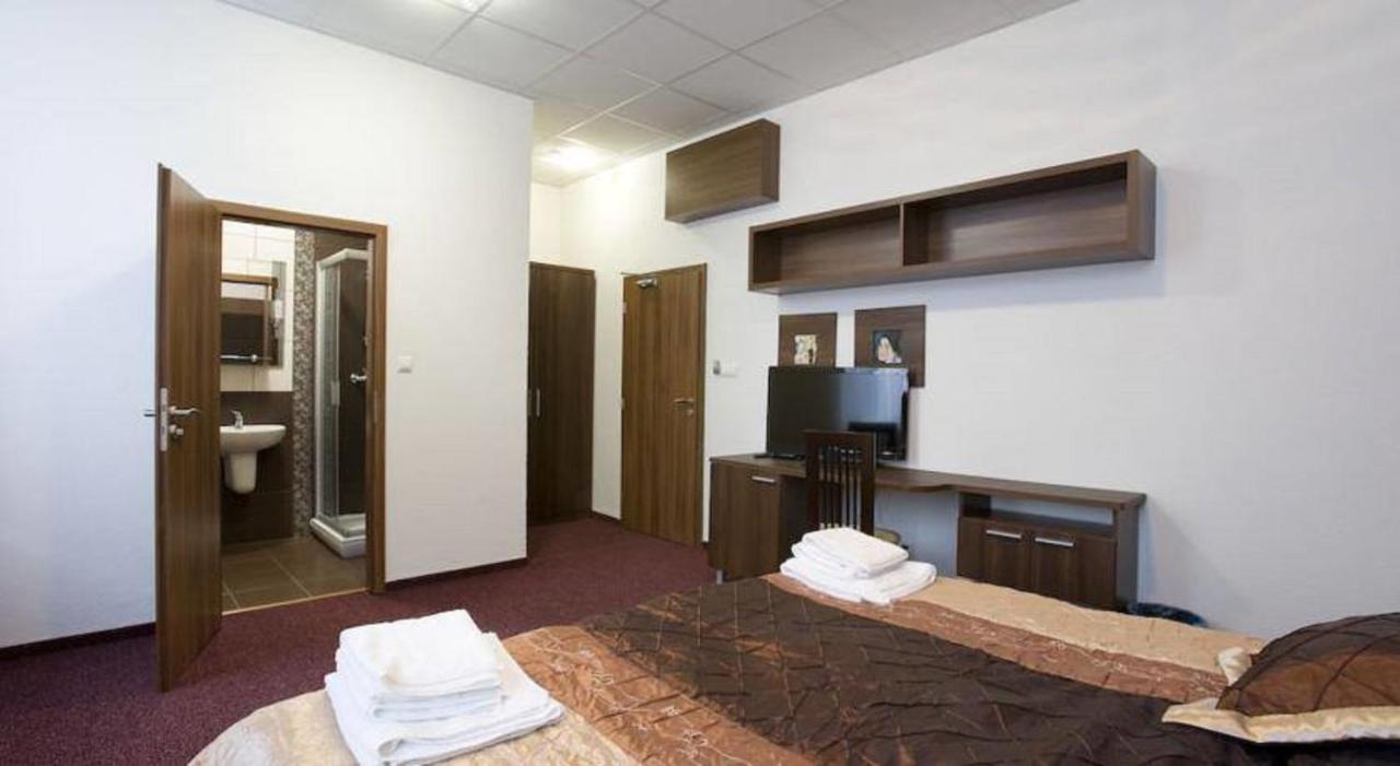 Garni Hotel Branc Senica Exterior foto